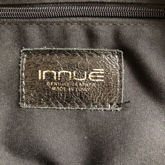 CLOSET CLOSEOUT SALE!! INNUĒ Animal Print Satchel - Picture 4 of 8